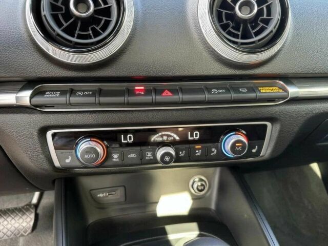 Чорний Ауді А3, об'ємом двигуна 2 л та пробігом 50 тис. км за 12200 $, фото 12 на Automoto.ua