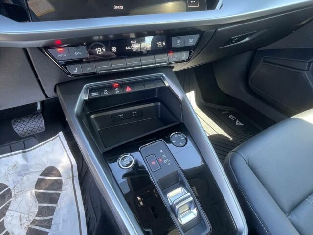 Чорний Ауді А3, об'ємом двигуна 2 л та пробігом 19 тис. км за 27300 $, фото 16 на Automoto.ua