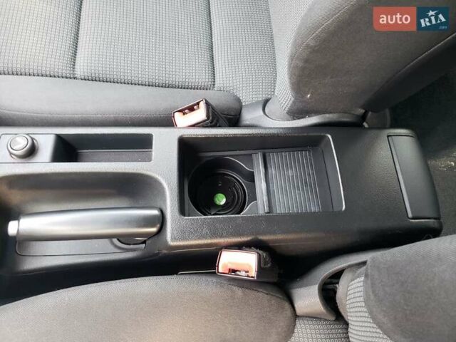 Коричневий Ауді А3, об'ємом двигуна 1.6 л та пробігом 210 тис. км за 7000 $, фото 34 на Automoto.ua