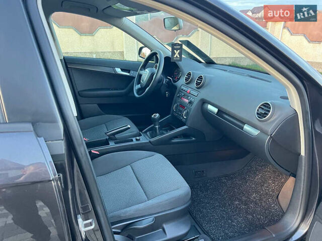 Коричневий Ауді А3, об'ємом двигуна 1.6 л та пробігом 210 тис. км за 6750 $, фото 124 на Automoto.ua