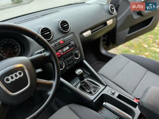 Коричневий Ауді А3, об'ємом двигуна 1.6 л та пробігом 250 тис. км за 6950 $, фото 25 на Automoto.ua