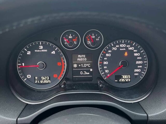 Коричневый Ауди А3, объемом двигателя 2 л и пробегом 235 тыс. км за 8800 $, фото 19 на Automoto.ua