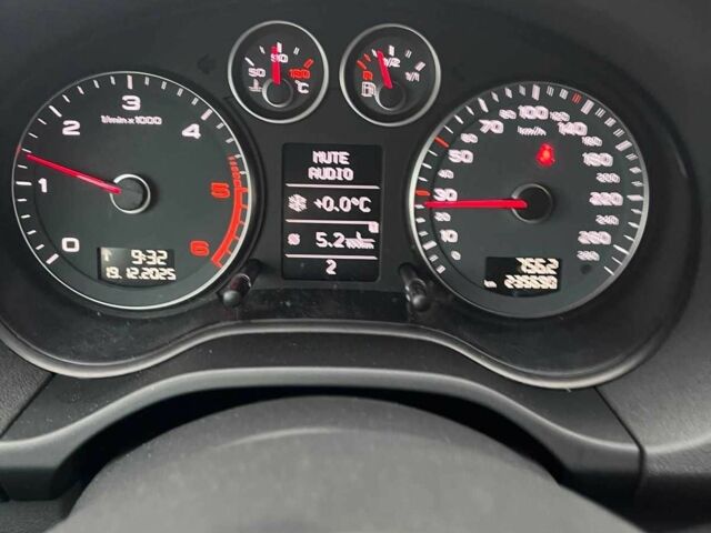 Коричневый Ауди А3, объемом двигателя 2 л и пробегом 235 тыс. км за 8800 $, фото 17 на Automoto.ua