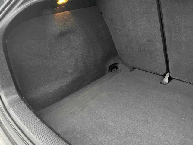 Коричневый Ауди А3, объемом двигателя 2 л и пробегом 235 тыс. км за 8800 $, фото 12 на Automoto.ua