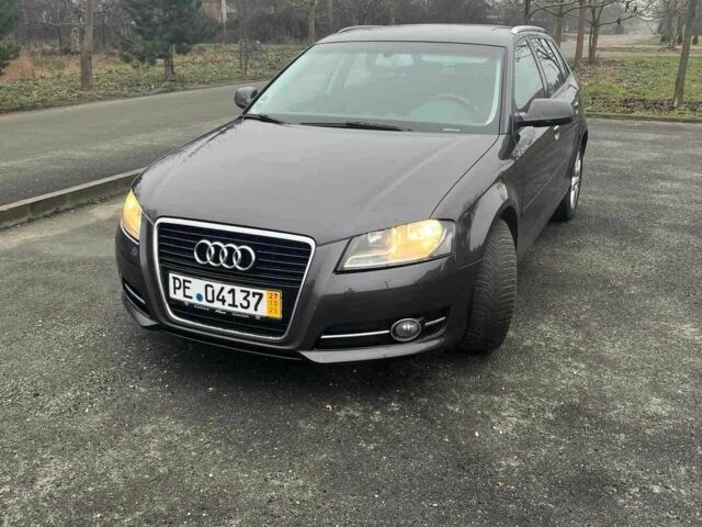 Коричневый Ауди А3, объемом двигателя 2 л и пробегом 235 тыс. км за 8800 $, фото 6 на Automoto.ua