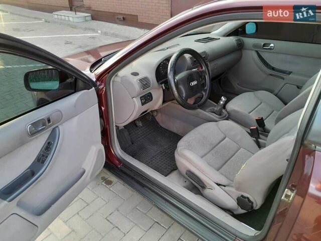 Красный Ауди А3, объемом двигателя 1.6 л и пробегом 317 тыс. км за 2600 $, фото 9 на Automoto.ua