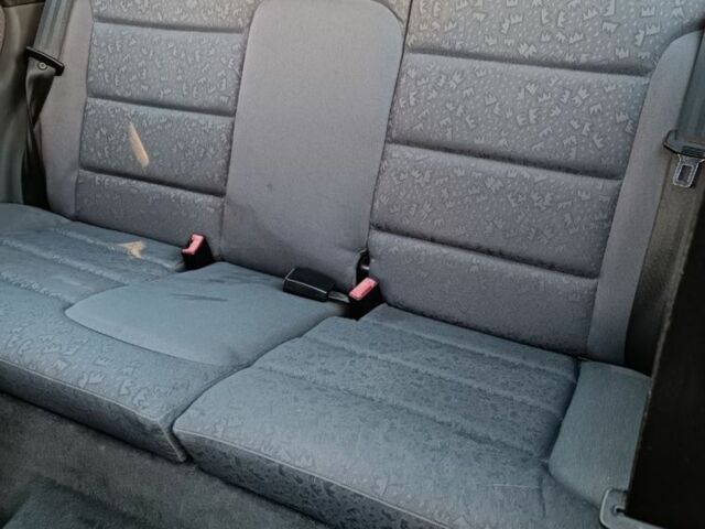 Ауди А3 1998 в Полтаве на Automoto.ua Красный Ауди А3, объемом двигателя 1.6 л и пробегом 255 тыс. км за 2700 $, фото 7 на Automoto.ua