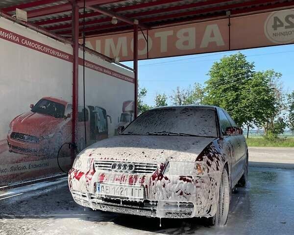 Ауді А3 1999 у Песчанке на Automoto.ua Червоний Ауді А3, об'ємом двигуна 1.8 л та пробігом 294 тис. км за 5000 $, фото 9 на Automoto.ua