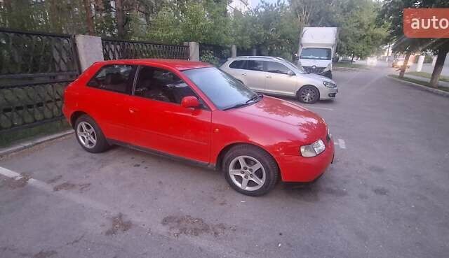 Красный Ауди А3, объемом двигателя 1.6 л и пробегом 236 тыс. км за 3750 $, фото 3 на Automoto.ua
