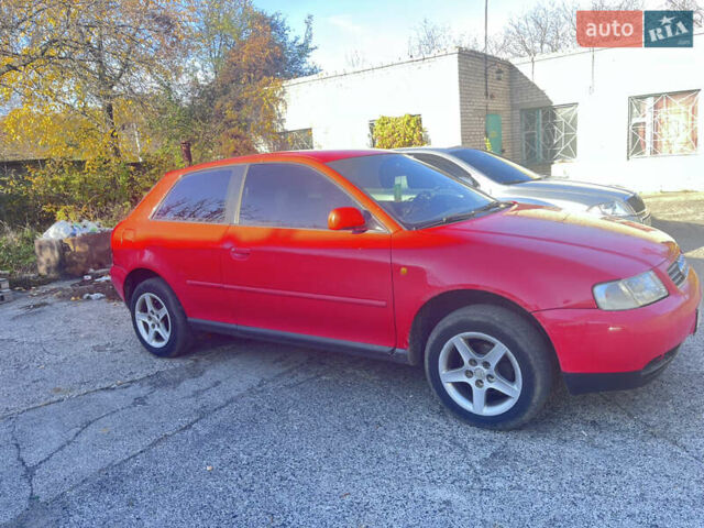 Красный Ауди А3, объемом двигателя 0 л и пробегом 320 тыс. км за 1800 $, фото 2 на Automoto.ua