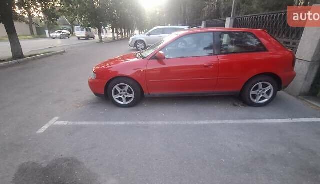 Красный Ауди А3, объемом двигателя 1.6 л и пробегом 236 тыс. км за 3750 $, фото 2 на Automoto.ua