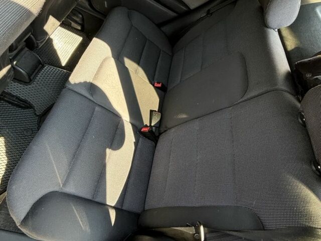 Красный Ауди А3, объемом двигателя 1.6 л и пробегом 216 тыс. км за 5200 $, фото 16 на Automoto.ua