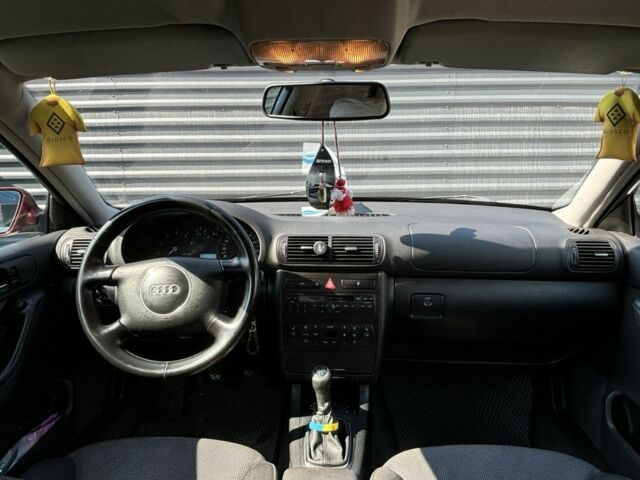 Красный Ауди А3, объемом двигателя 1.6 л и пробегом 216 тыс. км за 5200 $, фото 15 на Automoto.ua