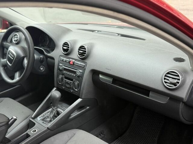 Красный Ауди А3, объемом двигателя 1.6 л и пробегом 240 тыс. км за 5500 $, фото 13 на Automoto.ua