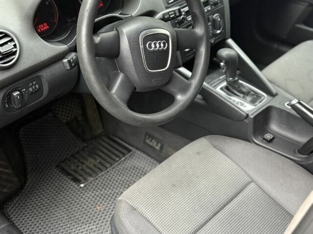 Красный Ауди А3, объемом двигателя 1.6 л и пробегом 240 тыс. км за 5500 $, фото 7 на Automoto.ua