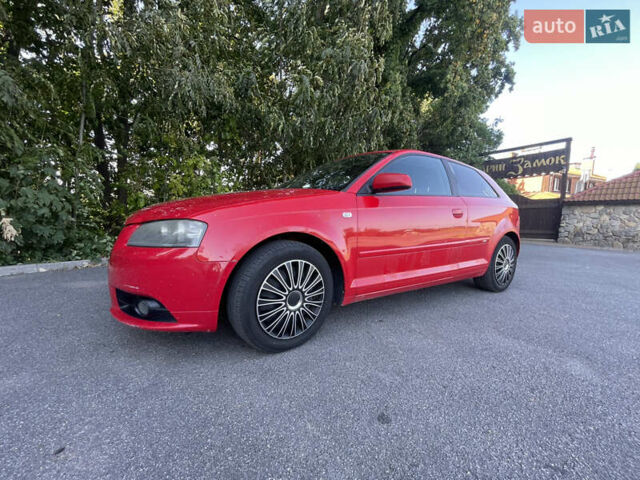 Красный Ауди А3, объемом двигателя 1.97 л и пробегом 319 тыс. км за 5500 $, фото 1 на Automoto.ua
