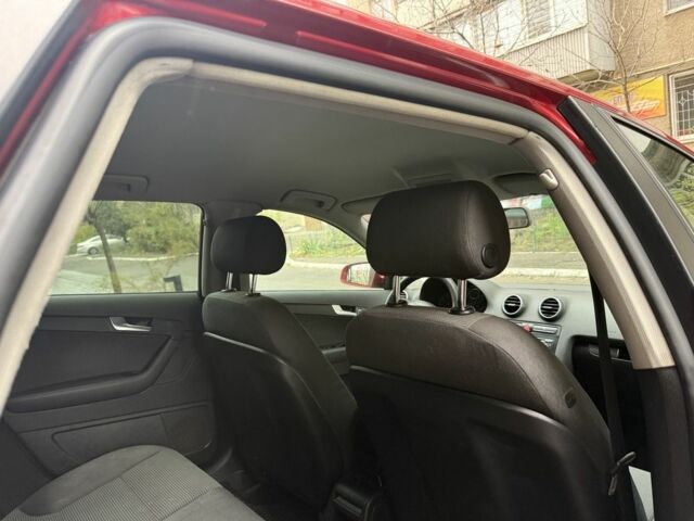 Красный Ауди А3, объемом двигателя 1.6 л и пробегом 240 тыс. км за 5500 $, фото 12 на Automoto.ua