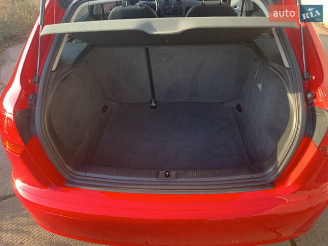 Червоний Ауді А3, об'ємом двигуна 1.6 л та пробігом 200 тис. км за 8200 $, фото 23 на Automoto.ua