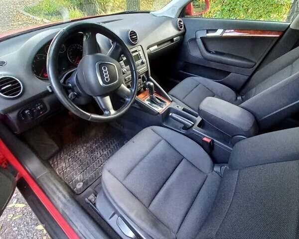 Красный Ауди А3, объемом двигателя 1.6 л и пробегом 230 тыс. км за 6800 $, фото 6 на Automoto.ua
