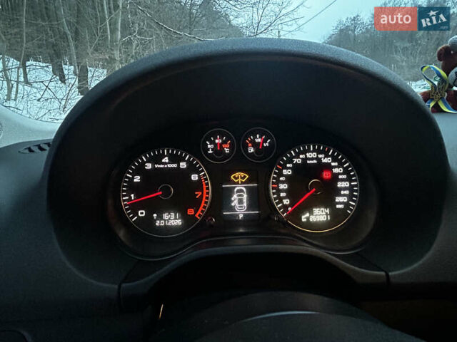 Красный Ауди А3, объемом двигателя 1.98 л и пробегом 269 тыс. км за 7900 $, фото 12 на Automoto.ua