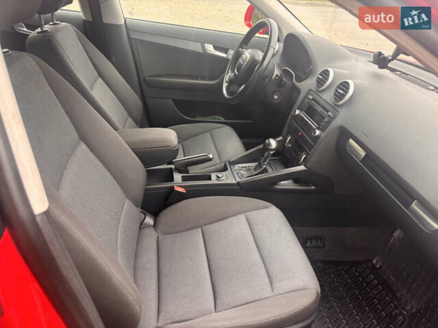 Красный Ауди А3, объемом двигателя 1.4 л и пробегом 230 тыс. км за 8400 $, фото 13 на Automoto.ua