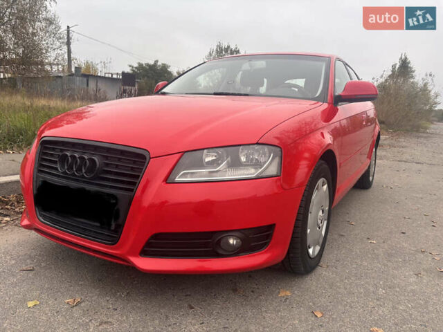 Красный Ауди А3, объемом двигателя 1.4 л и пробегом 230 тыс. км за 8400 $, фото 1 на Automoto.ua