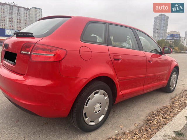 Червоний Ауді А3, об'ємом двигуна 1.39 л та пробігом 230 тис. км за 7200 $, фото 4 на Automoto.ua