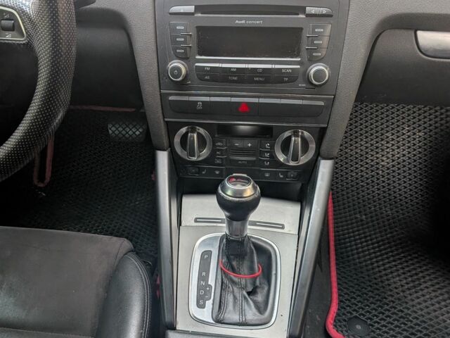 Красный Ауди А3, объемом двигателя 1.8 л и пробегом 185 тыс. км за 10000 $, фото 5 на Automoto.ua