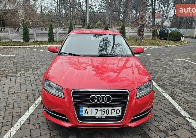 Червоний Ауді А3, об'ємом двигуна 1.2 л та пробігом 209 тис. км за 9200 $, фото 1 на Automoto.ua