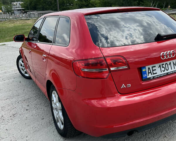 Красный Ауди А3, объемом двигателя 1.2 л и пробегом 155 тыс. км за 8300 $, фото 6 на Automoto.ua
