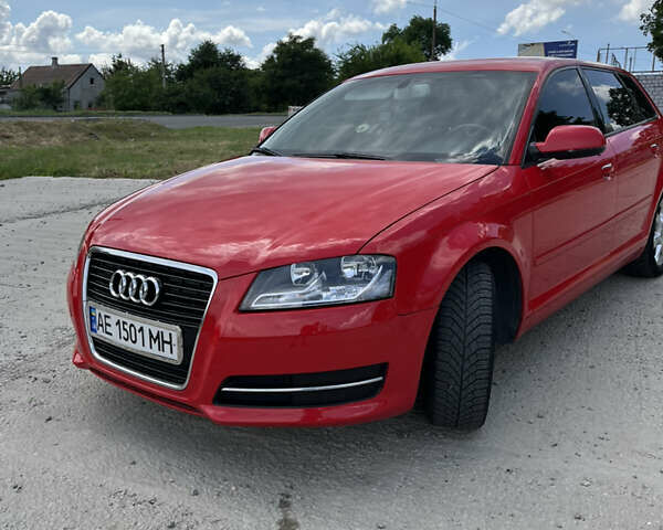 Красный Ауди А3, объемом двигателя 1.2 л и пробегом 155 тыс. км за 8300 $, фото 2 на Automoto.ua