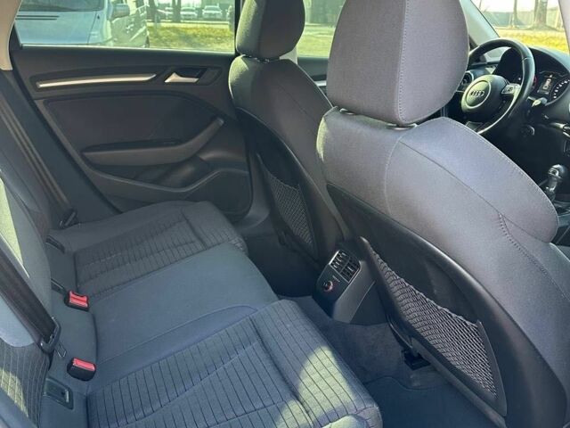 Червоний Ауді А3, об'ємом двигуна 1.4 л та пробігом 150 тис. км за 12500 $, фото 16 на Automoto.ua