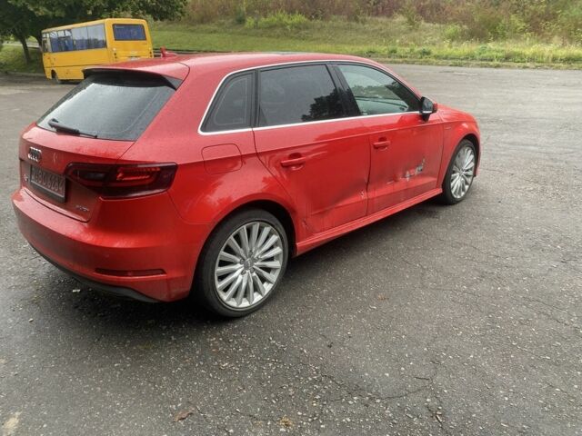 Красный Ауди А3, объемом двигателя 1.4 л и пробегом 244 тыс. км за 10000 $, фото 2 на Automoto.ua