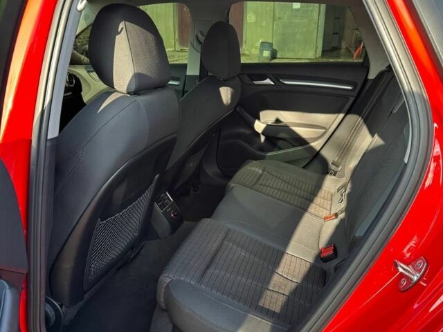 Червоний Ауді А3, об'ємом двигуна 1.4 л та пробігом 150 тис. км за 12500 $, фото 15 на Automoto.ua