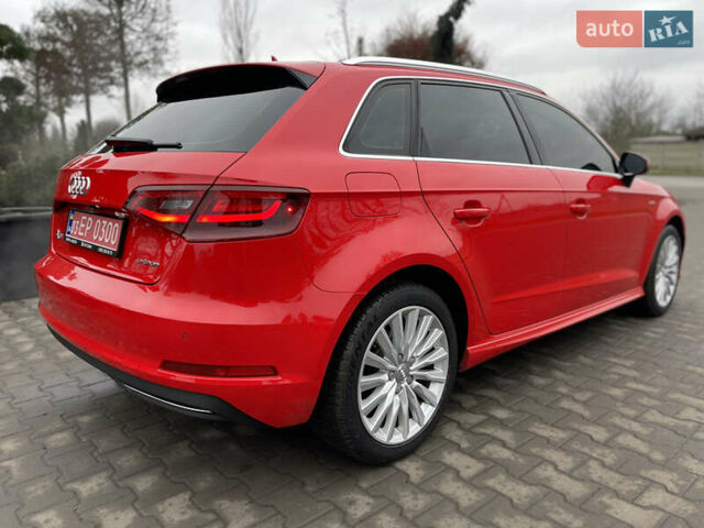 Красный Ауди А3, объемом двигателя 1.4 л и пробегом 131 тыс. км за 14500 $, фото 7 на Automoto.ua