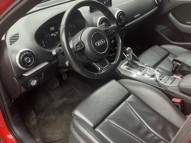 Красный Ауди А3, объемом двигателя 1.4 л и пробегом 244 тыс. км за 10000 $, фото 5 на Automoto.ua