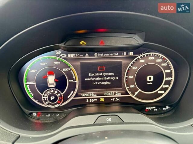 Красный Ауди А3, объемом двигателя 1.4 л и пробегом 169 тыс. км за 12000 $, фото 32 на Automoto.ua