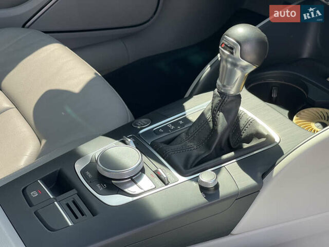 Ауди А3 2014 в Днепре (Днепропетровске) на Automoto.ua Красный Ауди А3, объемом двигателя 1.97 л и пробегом 130 тыс. км за 15999 $, фото 23 на Automoto.ua