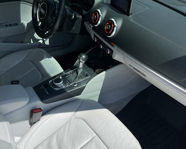 Ауди А3 2014 в Днепре (Днепропетровске) на Automoto.ua Красный Ауди А3, объемом двигателя 1.97 л и пробегом 130 тыс. км за 15999 $, фото 27 на Automoto.ua