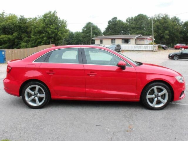 Красный Ауди А3, объемом двигателя 1.8 л и пробегом 77 тыс. км за 1900 $, фото 6 на Automoto.ua