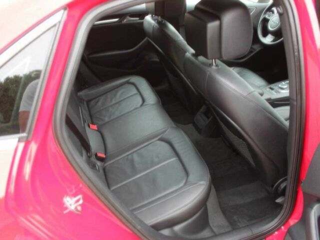 Красный Ауди А3, объемом двигателя 1.8 л и пробегом 77 тыс. км за 1900 $, фото 10 на Automoto.ua