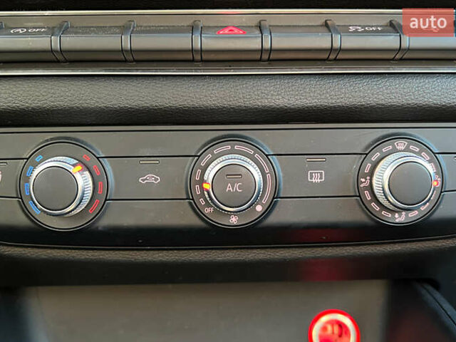 Красный Ауди А3, объемом двигателя 1.97 л и пробегом 38 тыс. км за 18800 $, фото 15 на Automoto.ua