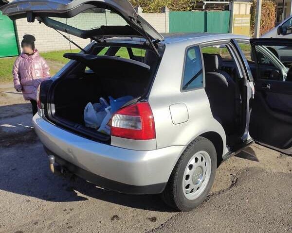 Ауди А3, объемом двигателя 1.6 л и пробегом 247 тыс. км за 3800 $, фото 11 на Automoto.ua