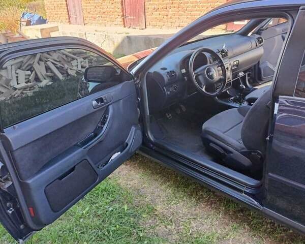 Ауди А3, объемом двигателя 1.6 л и пробегом 300 тыс. км за 4000 $, фото 4 на Automoto.ua