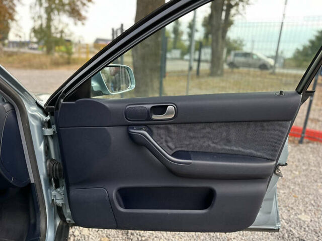 Ауди А3, объемом двигателя 1.6 л и пробегом 160 тыс. км за 4750 $, фото 34 на Automoto.ua