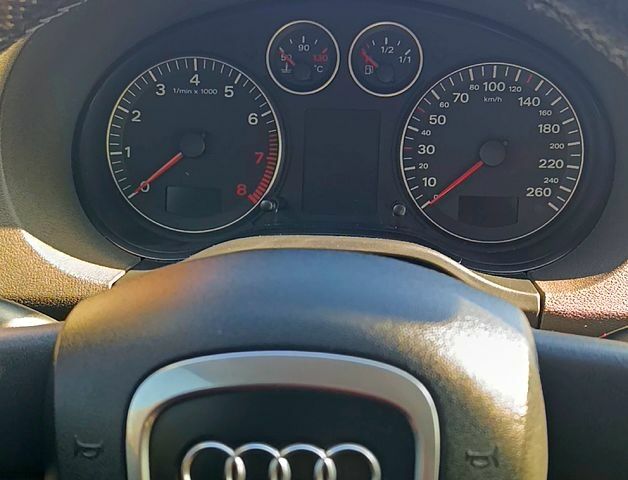 Ауди А3, объемом двигателя 16 л и пробегом 244 тыс. км за 6888 $, фото 6 на Automoto.ua