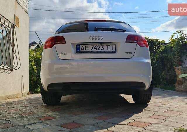 Ауди А3, объемом двигателя 1.2 л и пробегом 197 тыс. км за 10000 $, фото 9 на Automoto.ua