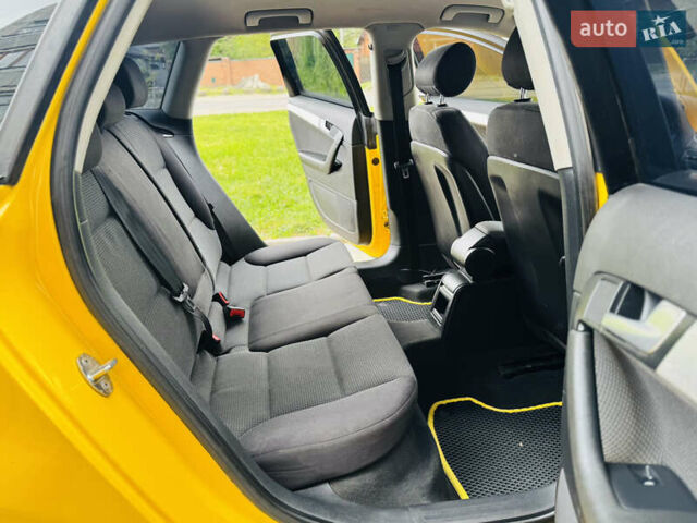Жовтий Ауді А3, об'ємом двигуна 2 л та пробігом 98 тис. км за 6800 $, фото 13 на Automoto.ua