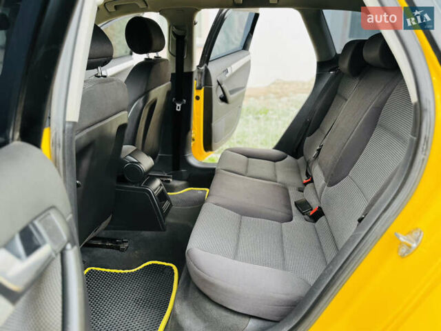 Жовтий Ауді А3, об'ємом двигуна 2 л та пробігом 98 тис. км за 6800 $, фото 11 на Automoto.ua