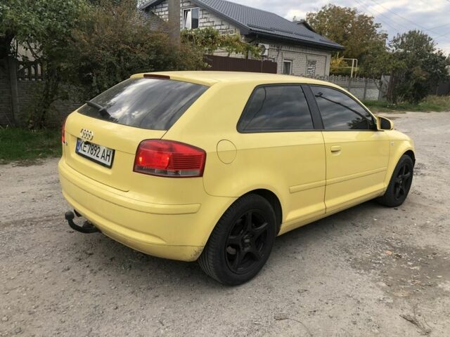 Желтый Ауди А3, объемом двигателя 1.6 л и пробегом 240 тыс. км за 5900 $, фото 4 на Automoto.ua